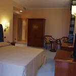 Hotel Albani 4*