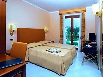 Albani 4*