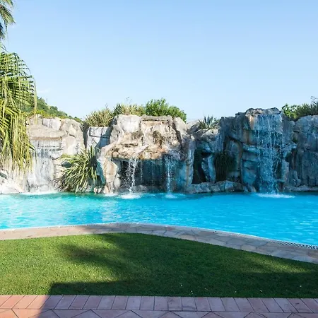 Albani Hotel 4*
