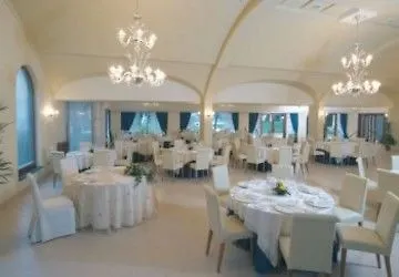 Albani 4*