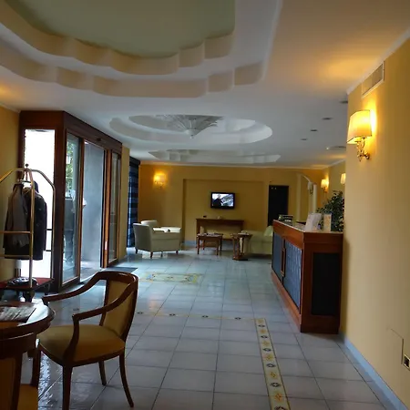 Albani 4*
